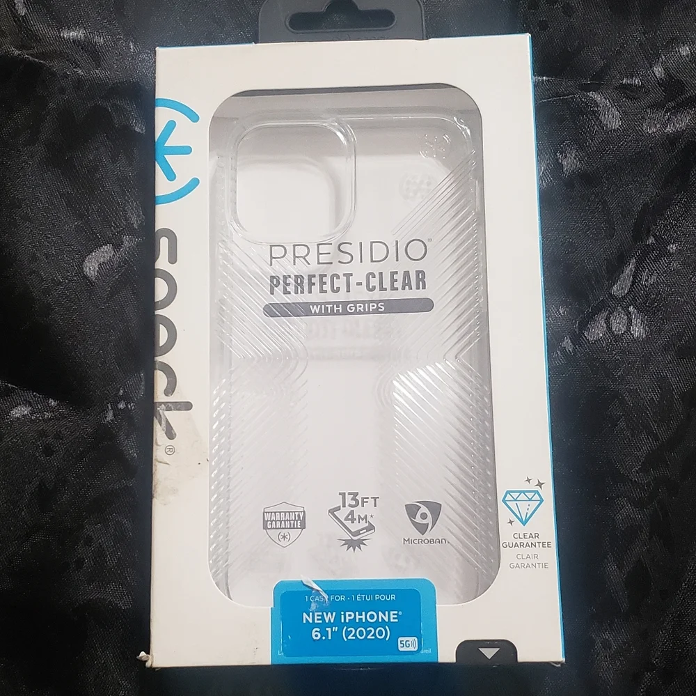 Speck Presidio Perfect-Clear w/Grips iPhone 6.1" (2020) NIB - Picture 2 of 7